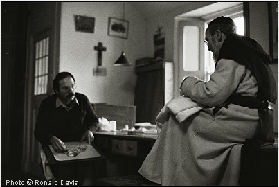 Photo of Stanley Roseman drawing Brother Michael, the tailor, in his workroom at Mount Melleray Abbey, County Waterford, Ireland, 1983. © Photo Ronald Davis